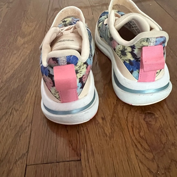 Adidas sneakers - Picture 4 of 5